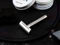 Titan Safety Razor Shaving Set – Razor, Blades & Cream
